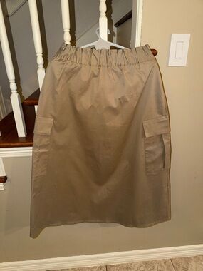 Zara Neutral Tan Cargo Pocket Midi Skirt